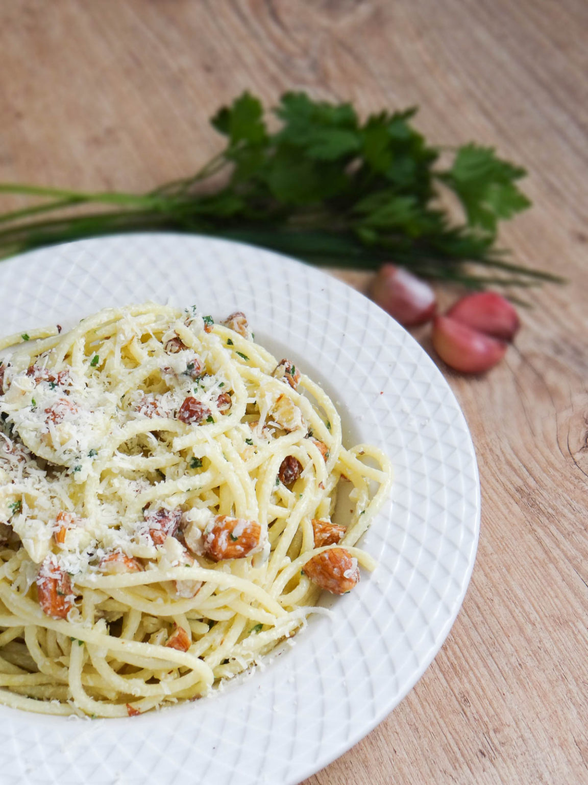 Spaghetti with Creamy Aglio e Olio and Almonds - Travel Cook Tell