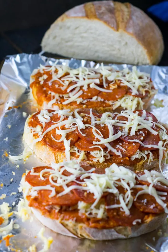 Bread Pizza Recipe