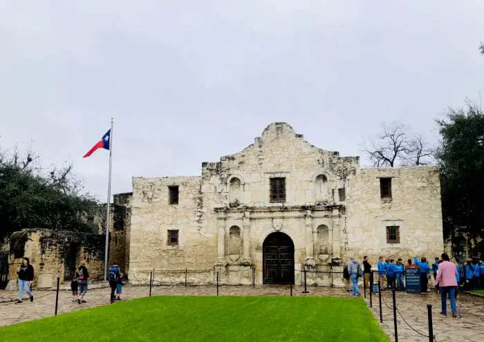 The Alamo, viewed from outside