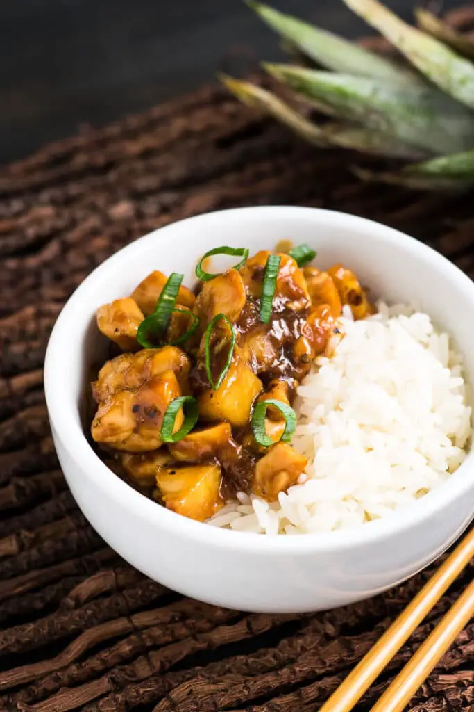 Chinese-Style Chicken with Pineapple